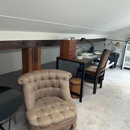 Hotel Cosy Loft In Stylish With Garden 4*